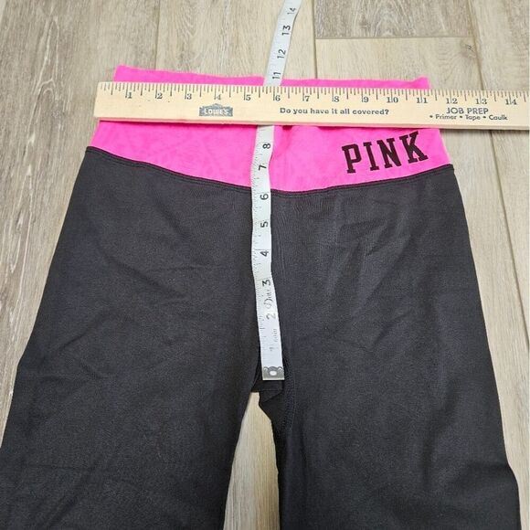 Victoria’s Secret PINK Yoga Capris Hot Pink Black Geometric Pattern Womens Small - Picture 3 of 6